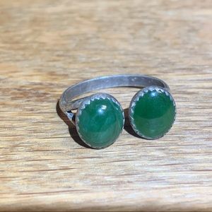 Sterling silver and nephrite green ring size 6.75